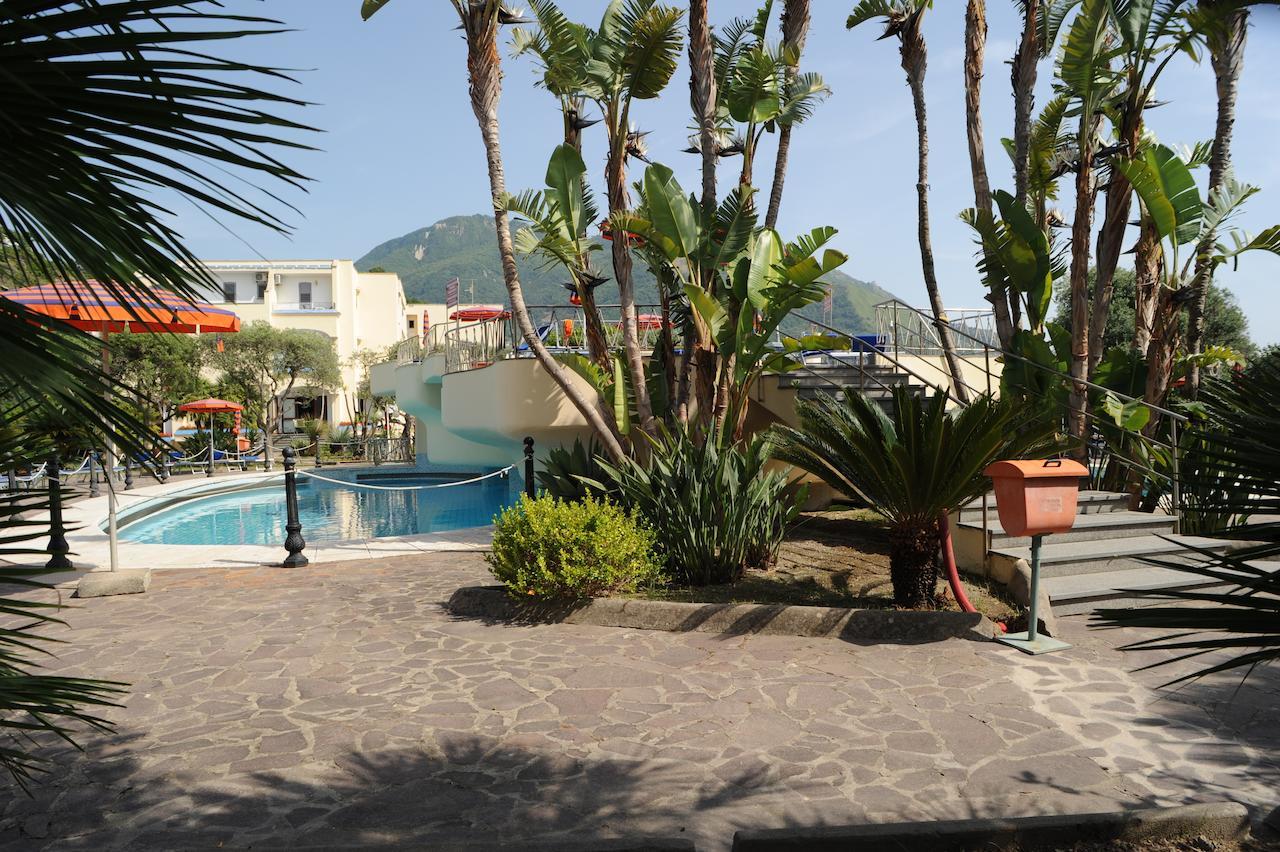 Hotel Zaro Lacco Ameno  Luaran gambar