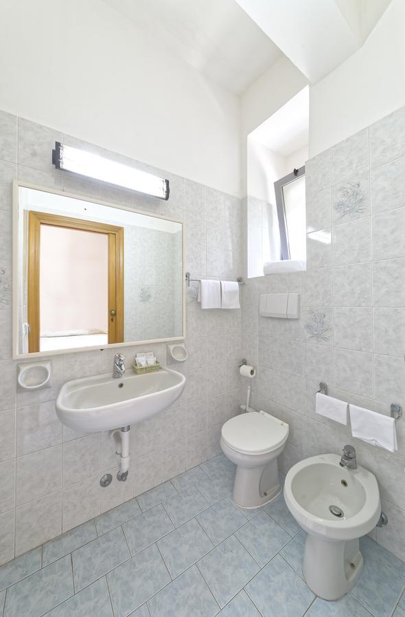 Hotel Zaro Lacco Ameno  Luaran gambar